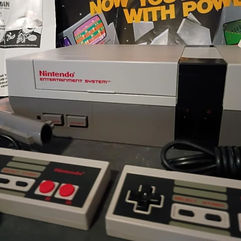 Nintendo NES Game Console